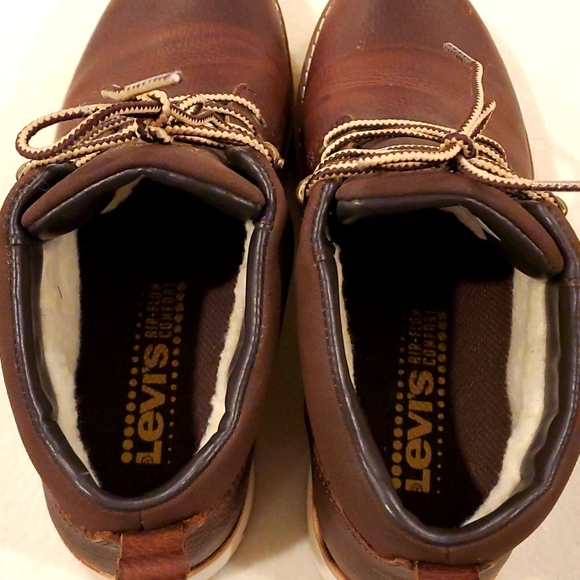 Levi's Brown Lace Up Boots - Picture 5 of 8